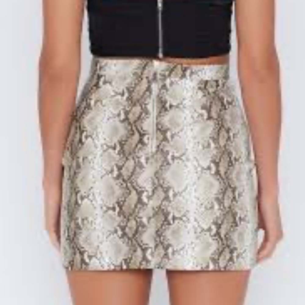 Cloud Ten Snakeskin Faux Vegan Leather Zip Up Mini Skirt Large